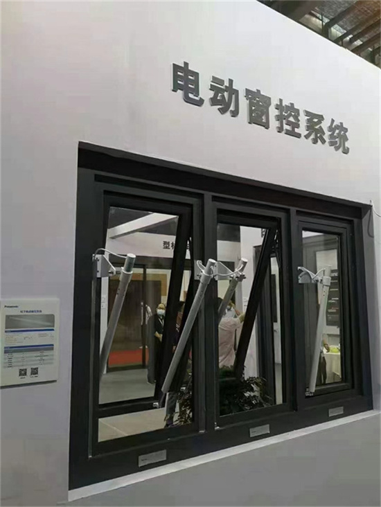 酒店旋转门好吗 节约空间有妙招